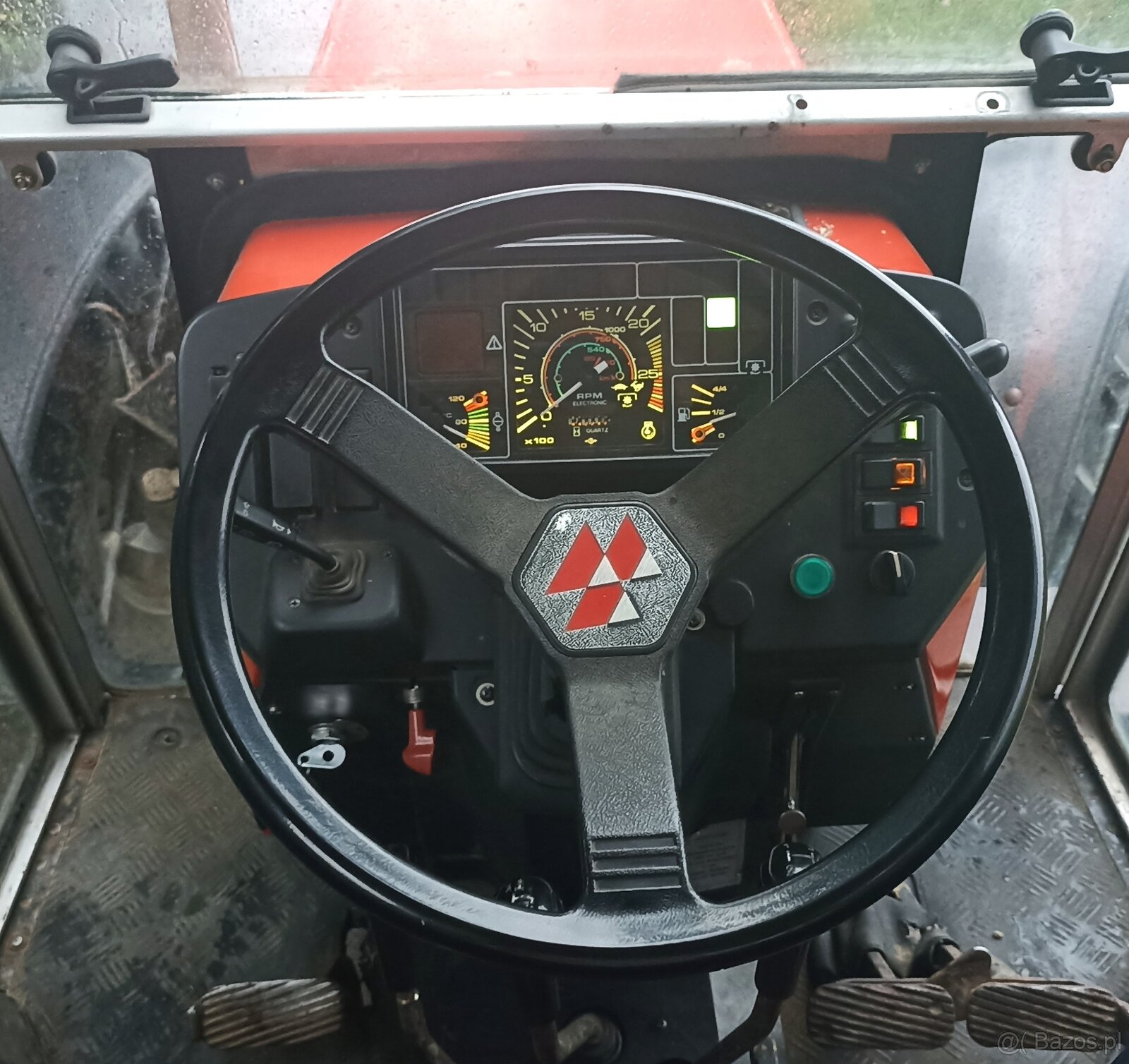 Ciągnik rolniczy Massey Ferguson 363 4x4 TUZ - 5