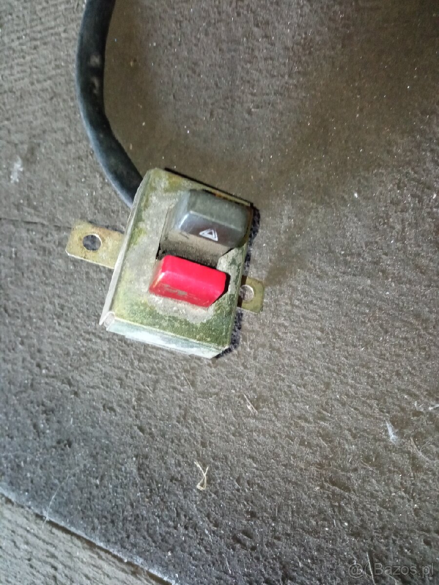 Przełącznik świateł awaryjnych Nissan Sunny hachback - 5