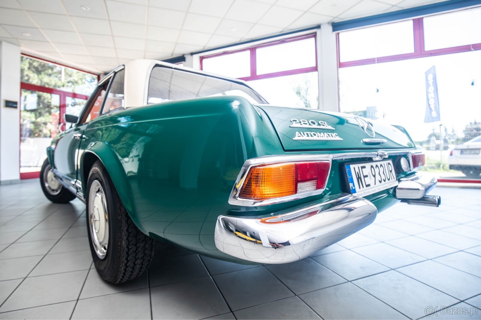 Mercedes Benz W113 280SL Pagoda - 5