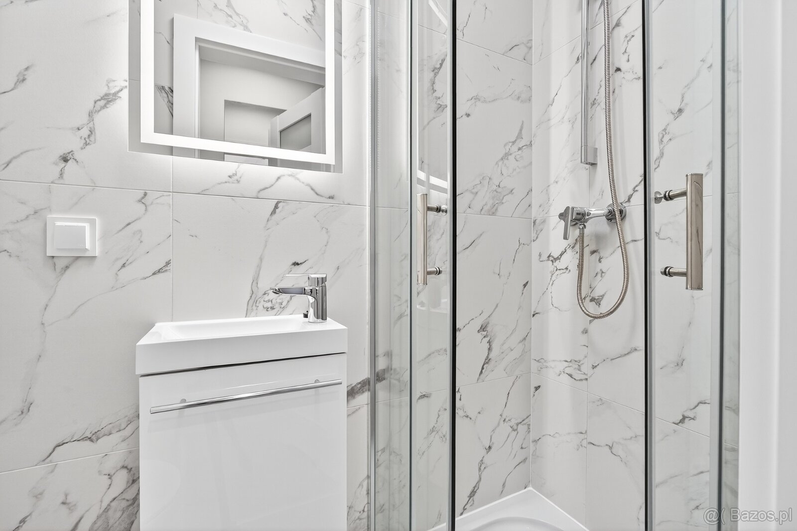 Pokój po remoncie wraz z umeblowaniem. - 5