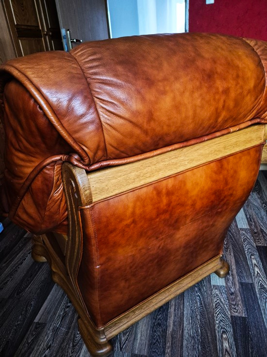 Kler Komplet wypoczynkowy 2+1 drewno,skóra prawdziwa - 5