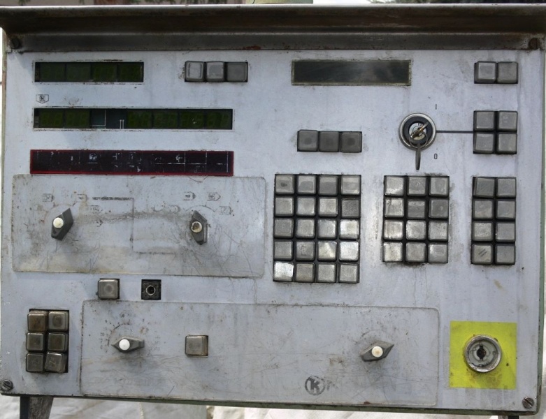 frezarkę FGS 32 NS 633 A - 5