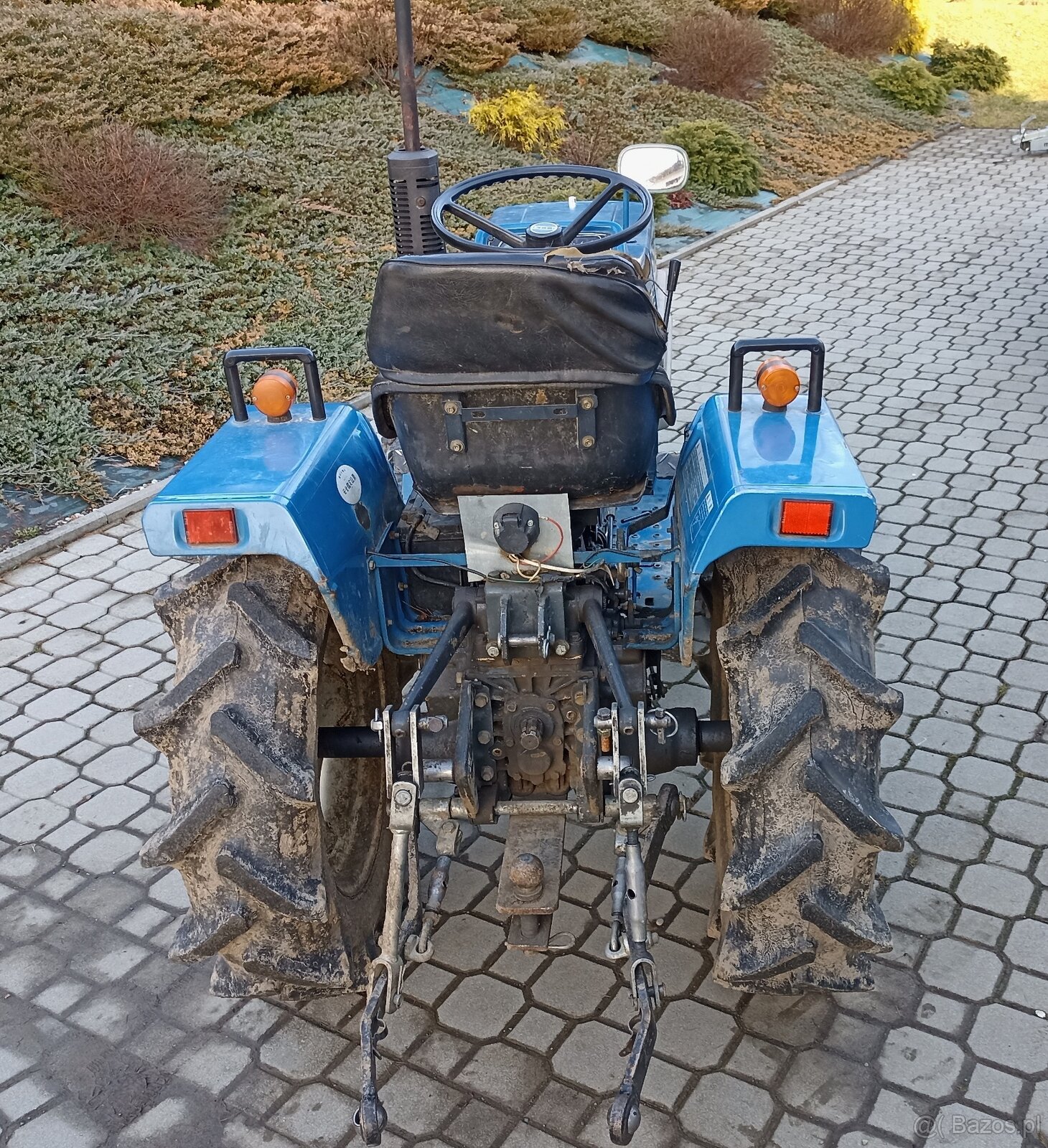 Traktorek ISEKI TU1500 4x4 - 5