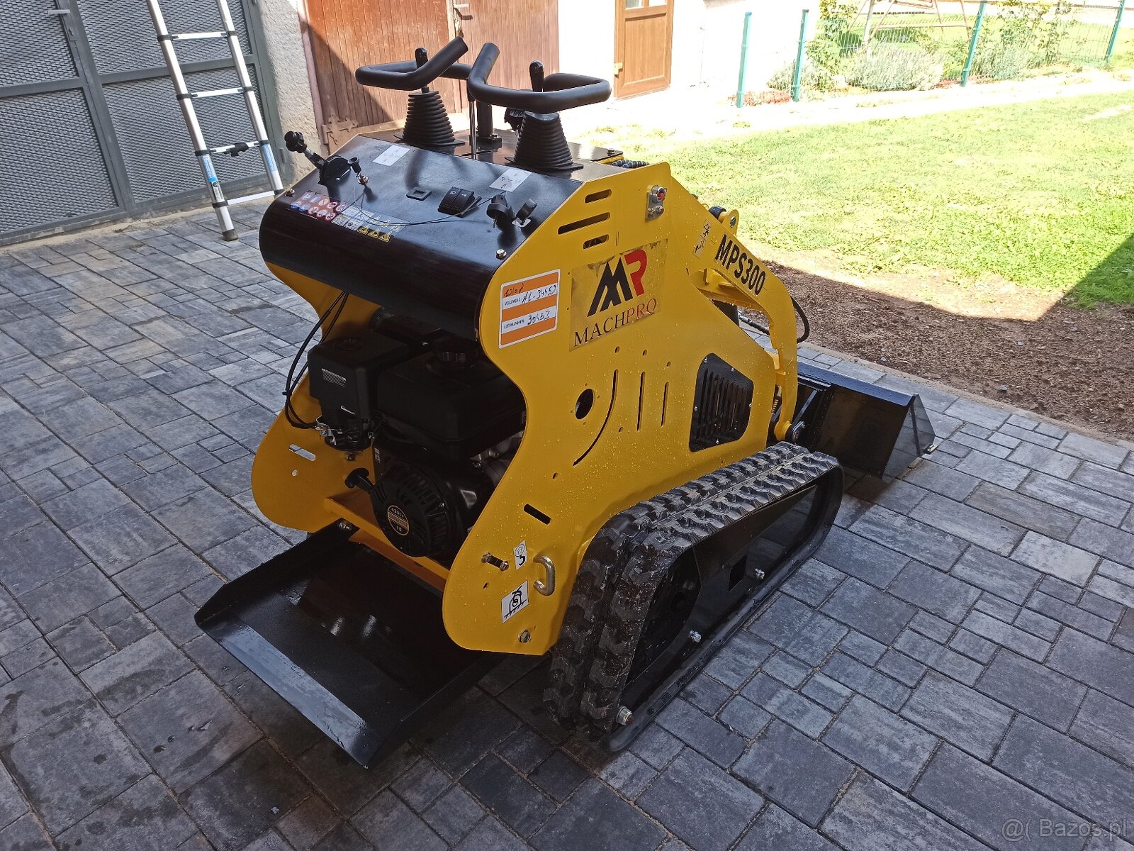 Nowa miniładowarka Machpro MP-S300 - 5
