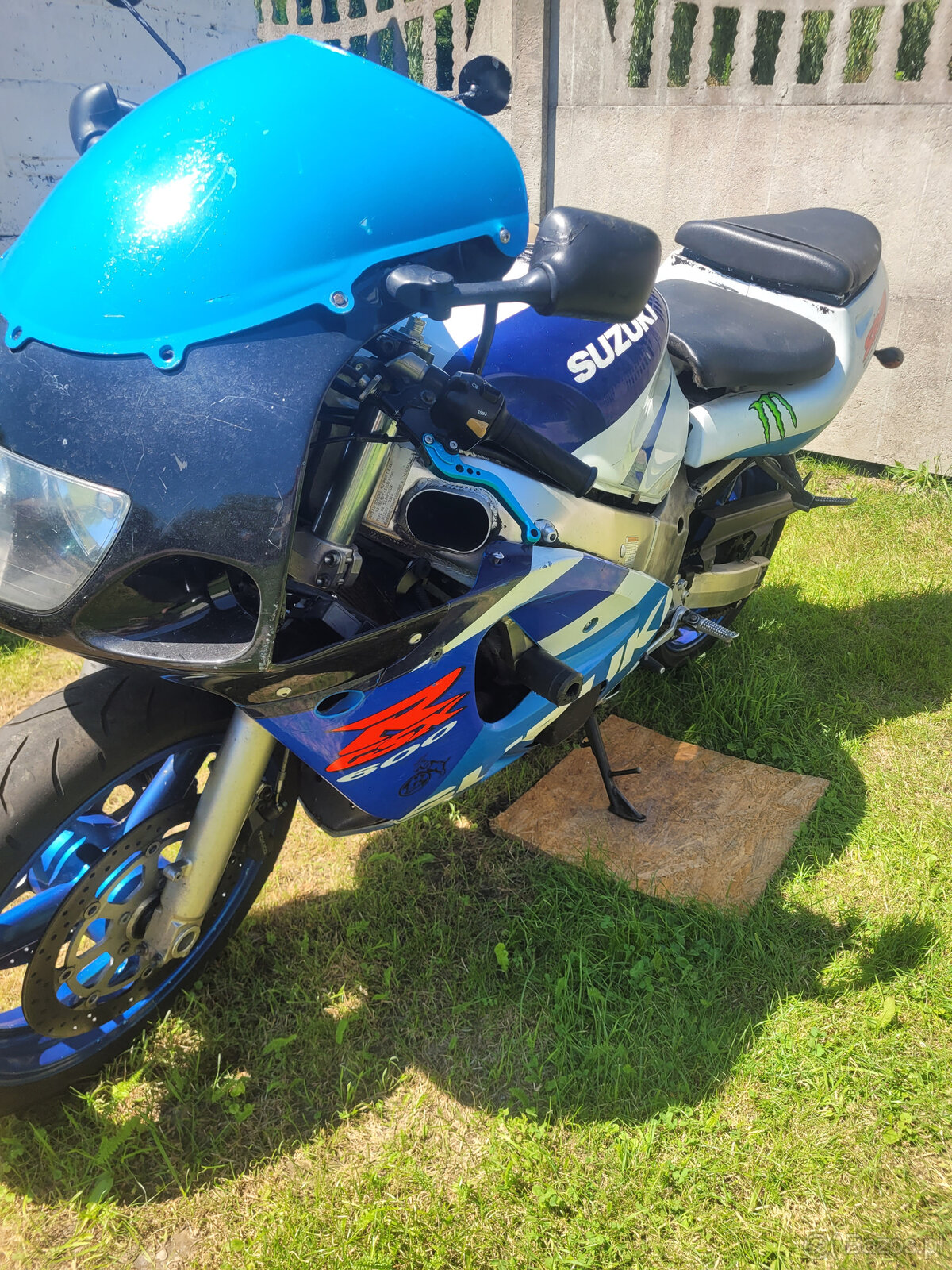 Suzuzki R GSX 600 SRAD - 5