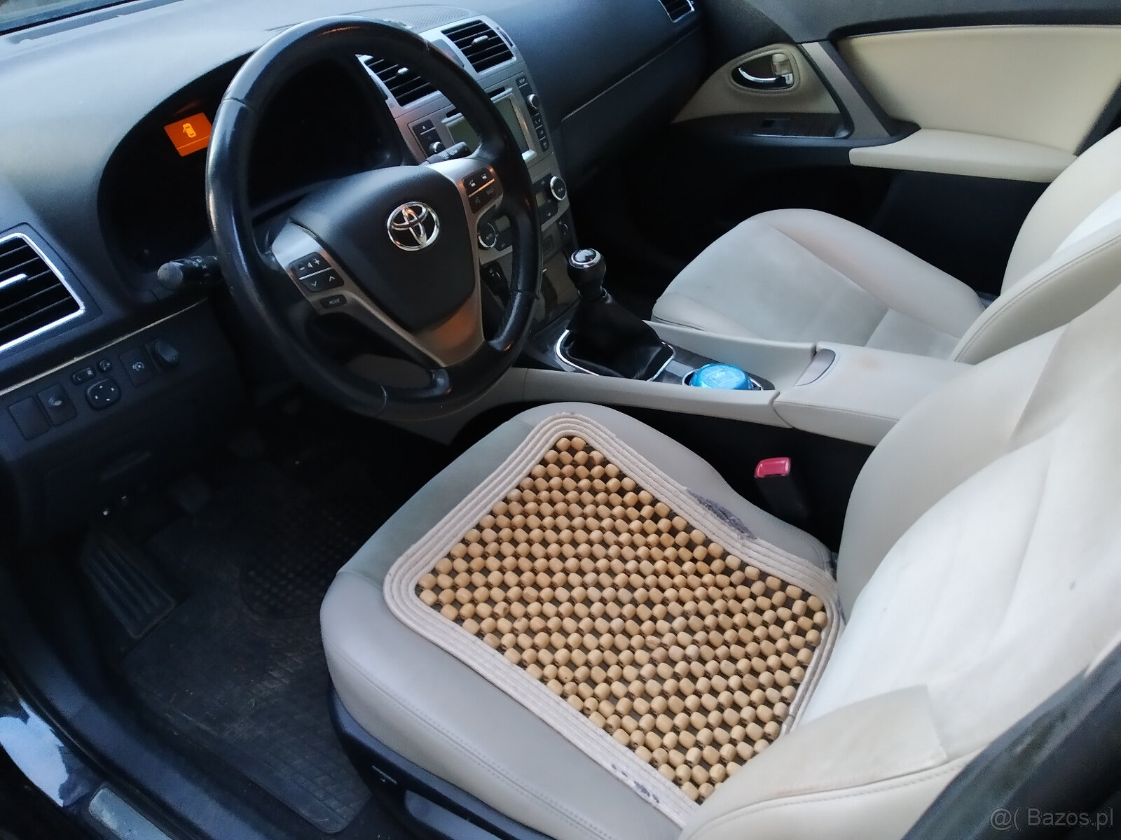 Sprzedam toyotą Avensis T27 z małym Przebiegiem - 5