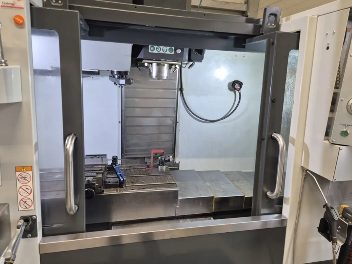 HAAS VF-2SS-EU – Pionowe centrum obróbcze CNC, 3-osiowe - 5