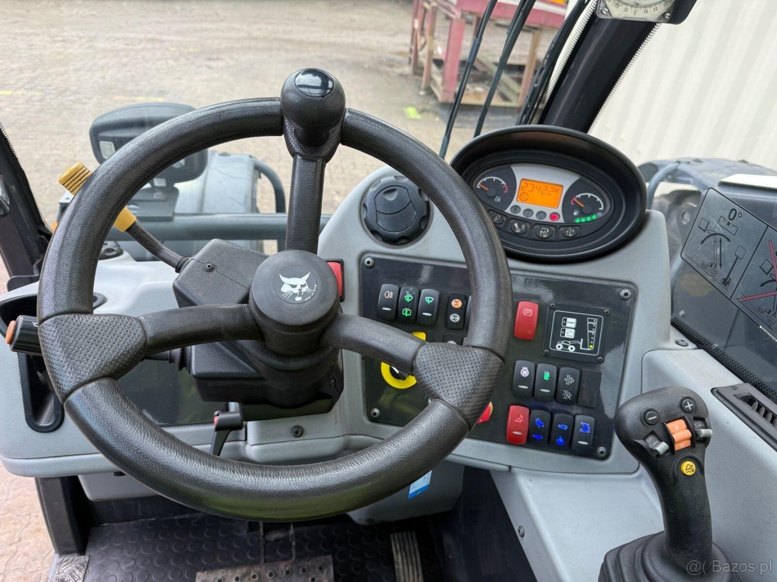 Bobcat TL43.80HF Agri – ładowarka teleskopowa - 5