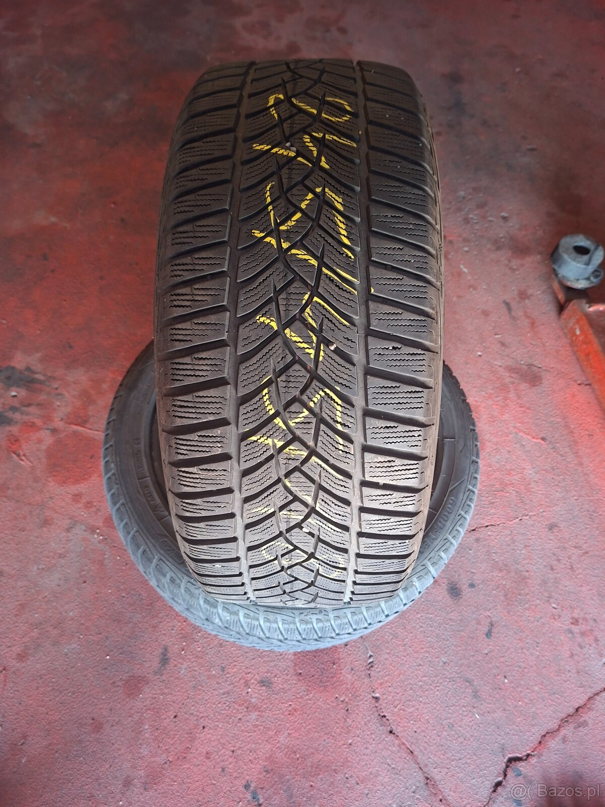 Opony 245/45/18 r 100 v GOODYEAR ULTRA GRIPS bieżnik ok 7 m - 5