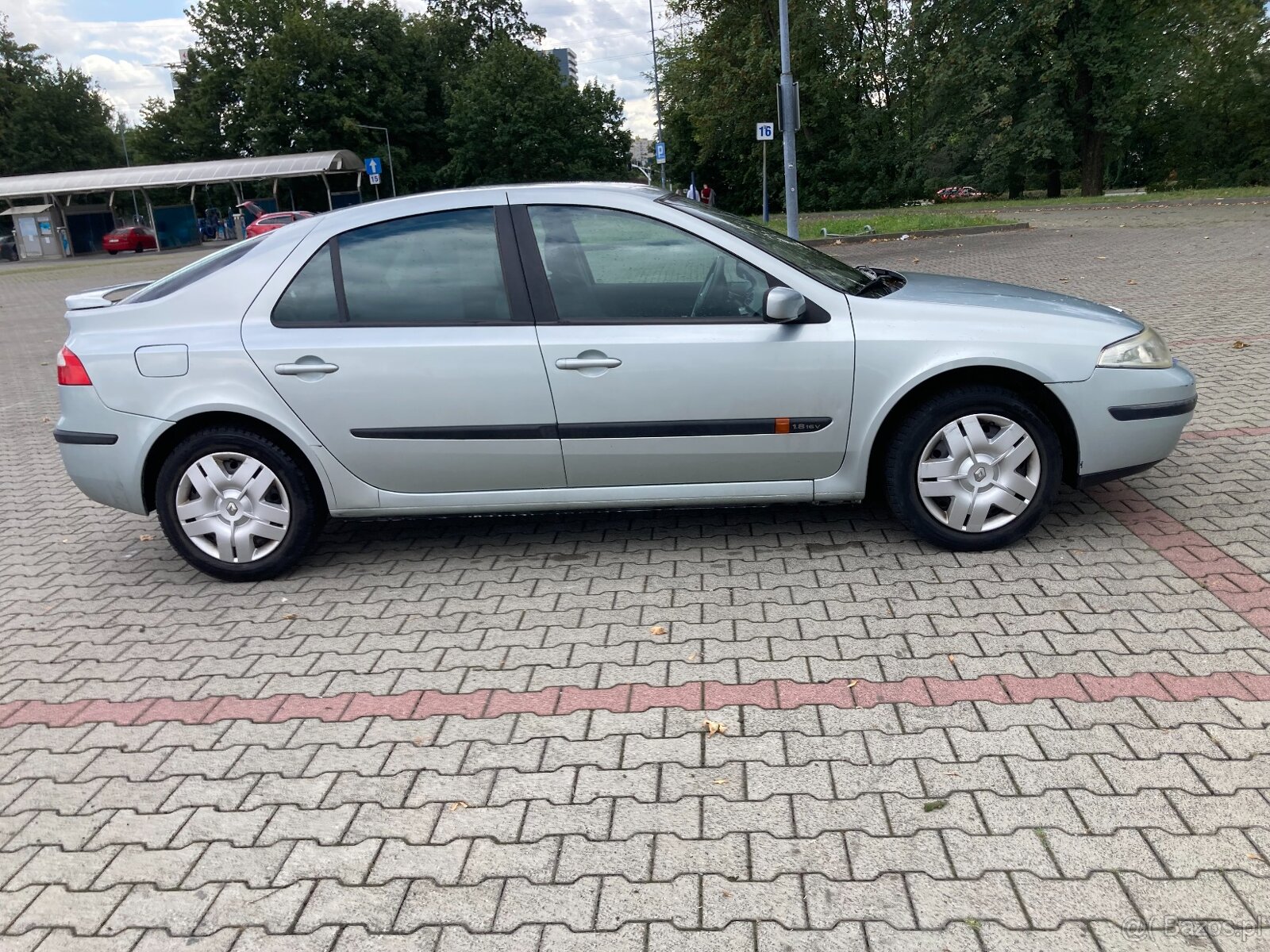 Laguna 1,6 Benzyna - 5