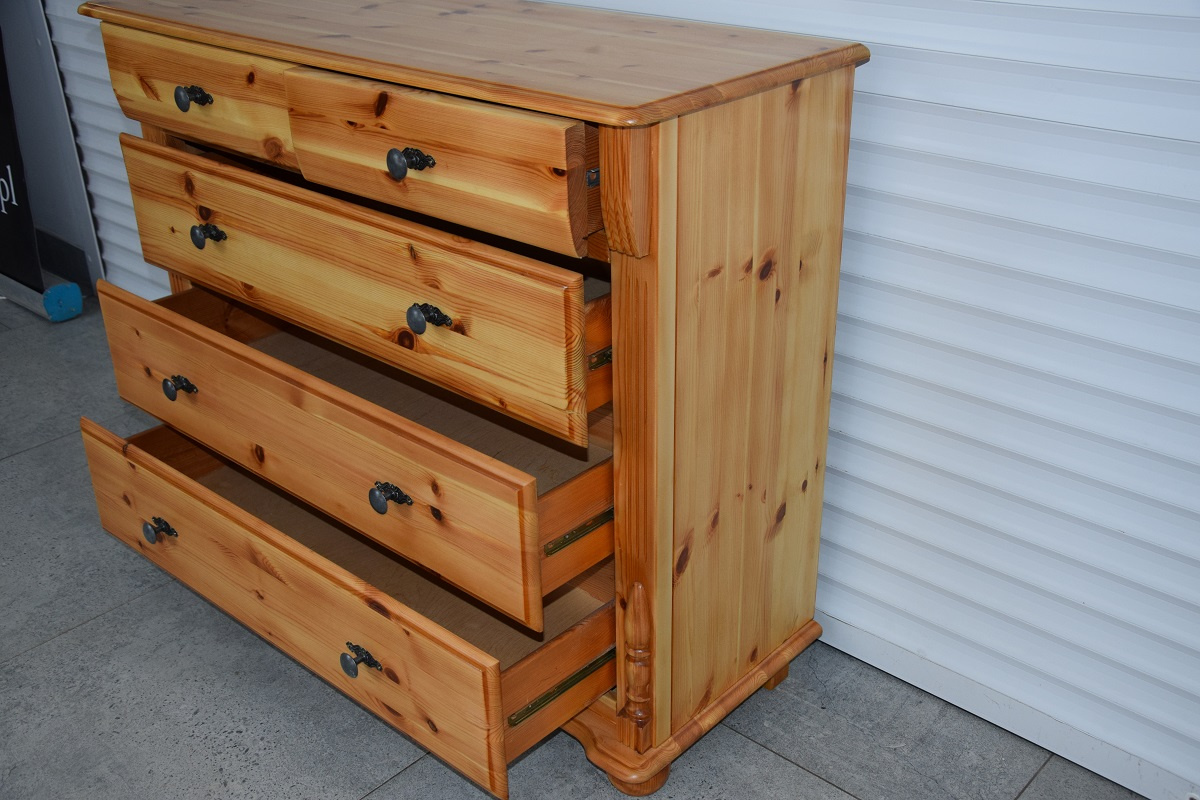 komoda z drewna sosnowego - jak nowa - 5