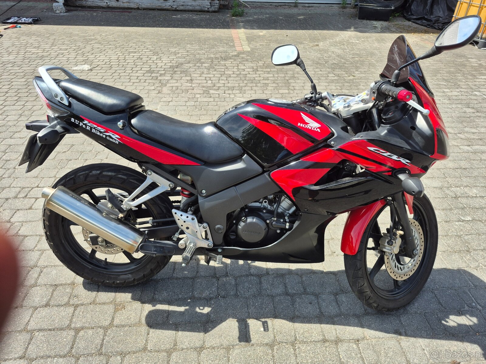 Honda CBR125R - 5