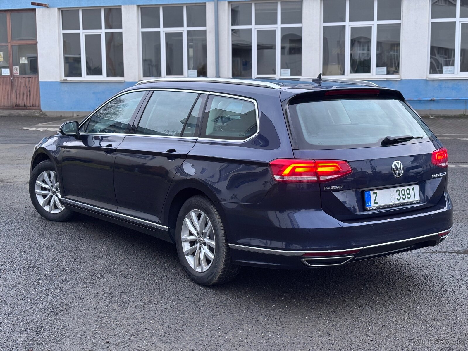 Volkswagen Passat 2.0 TDI 110 kW Highline - 5