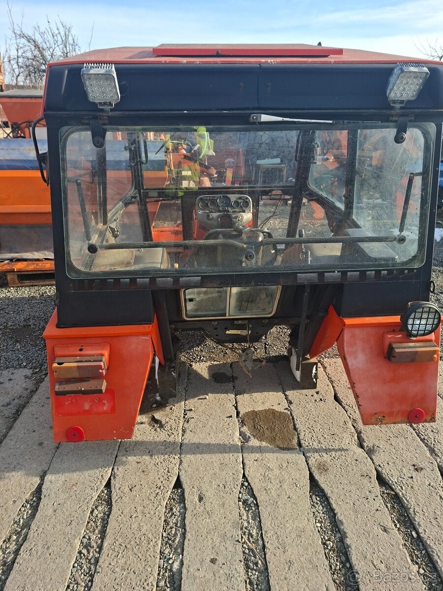 Kabina Zetor seria 3 - 5