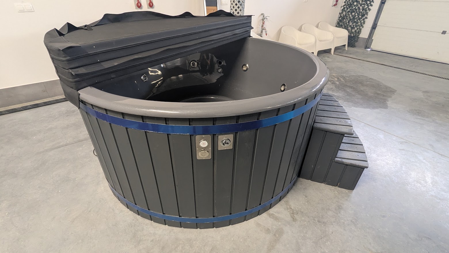 Balie ogrodowe z piecem na drewno, jacuzzi ogrodowe - 5