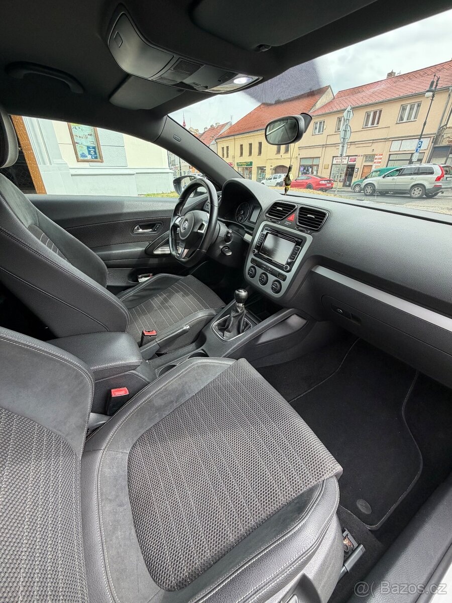 Volkswagen Scirocco 1.4 tsi 118 kW - 5