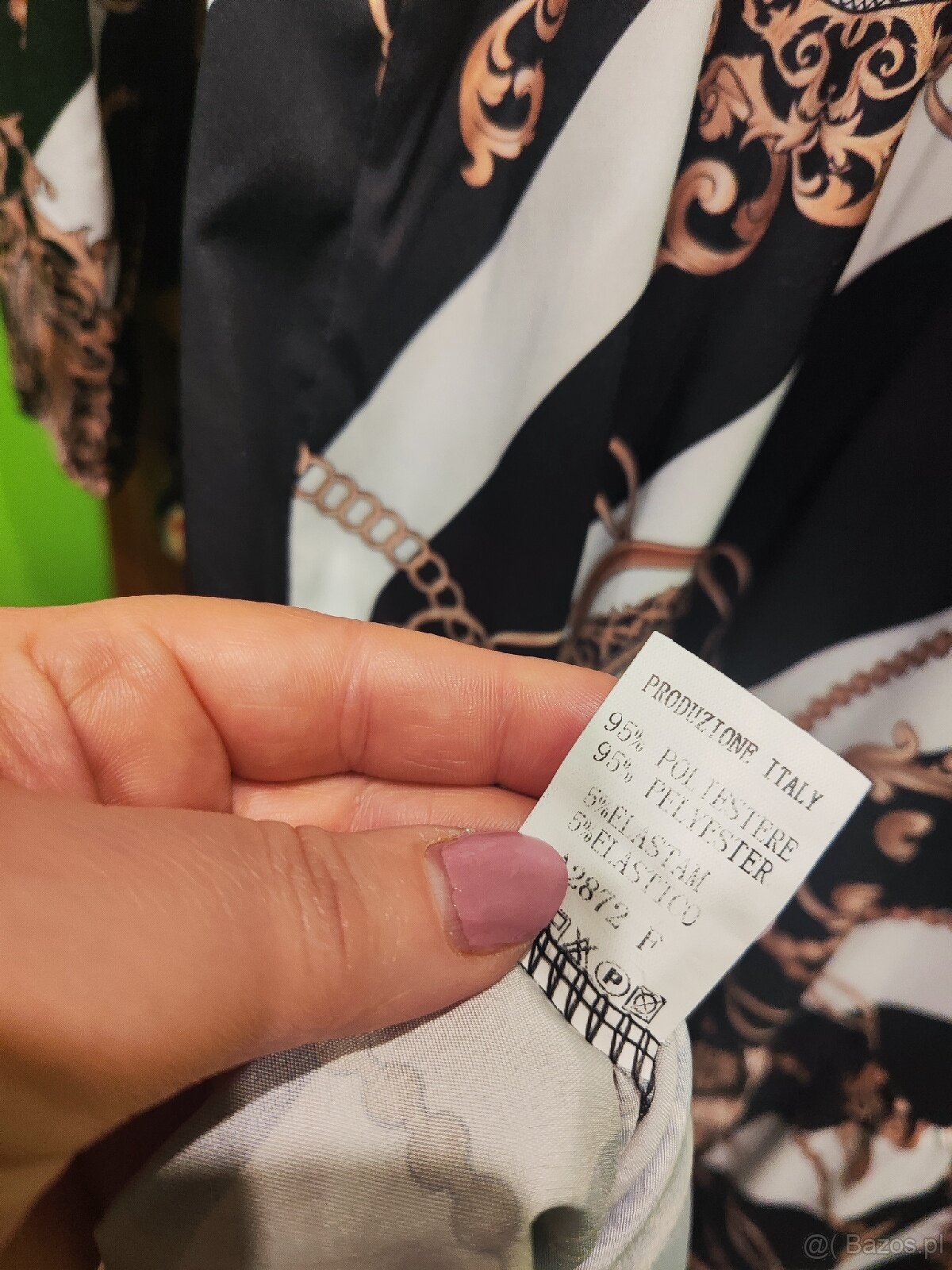 Długa luźna sukienka. Góra zapinana na guziki - 5