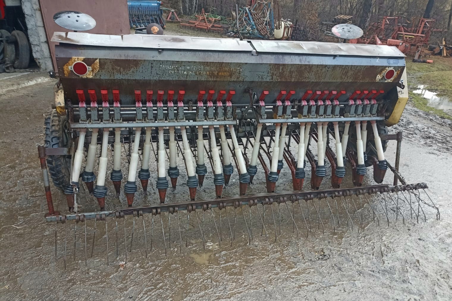 Siewnik zbożowy Poznaniak na plastikowych lejkach - 5