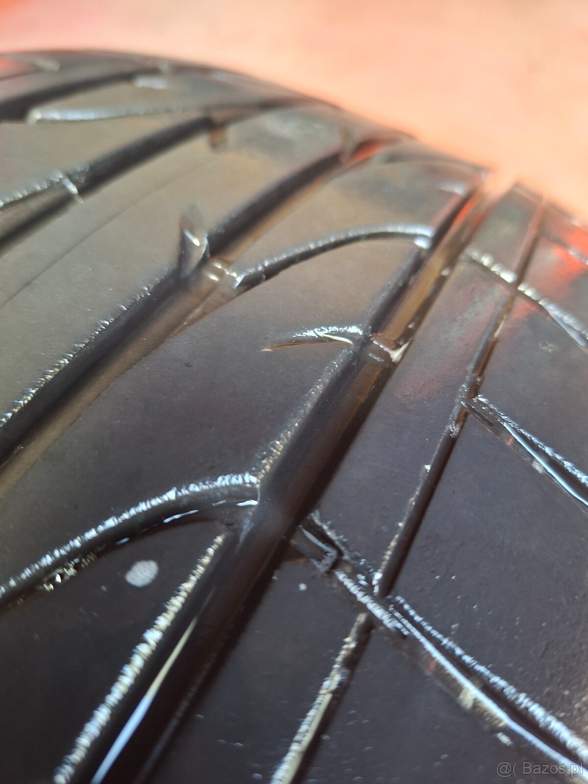 opony 225/45/19r BRIDZIESTONE DULER Hp 92 w rok 2020 bieżnik - 5