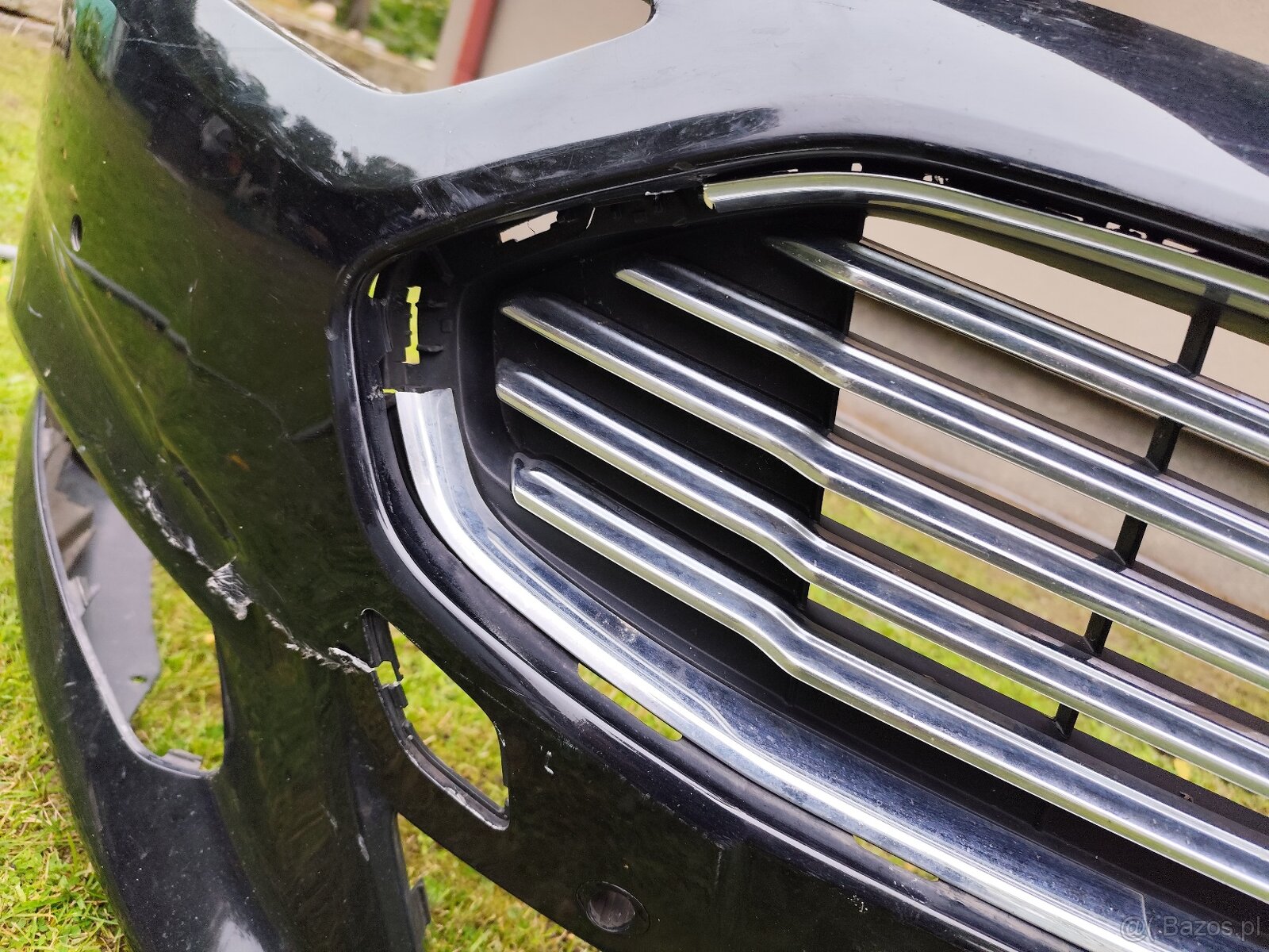 Przedni zderzak do Ford Mondeo MK5 - 5