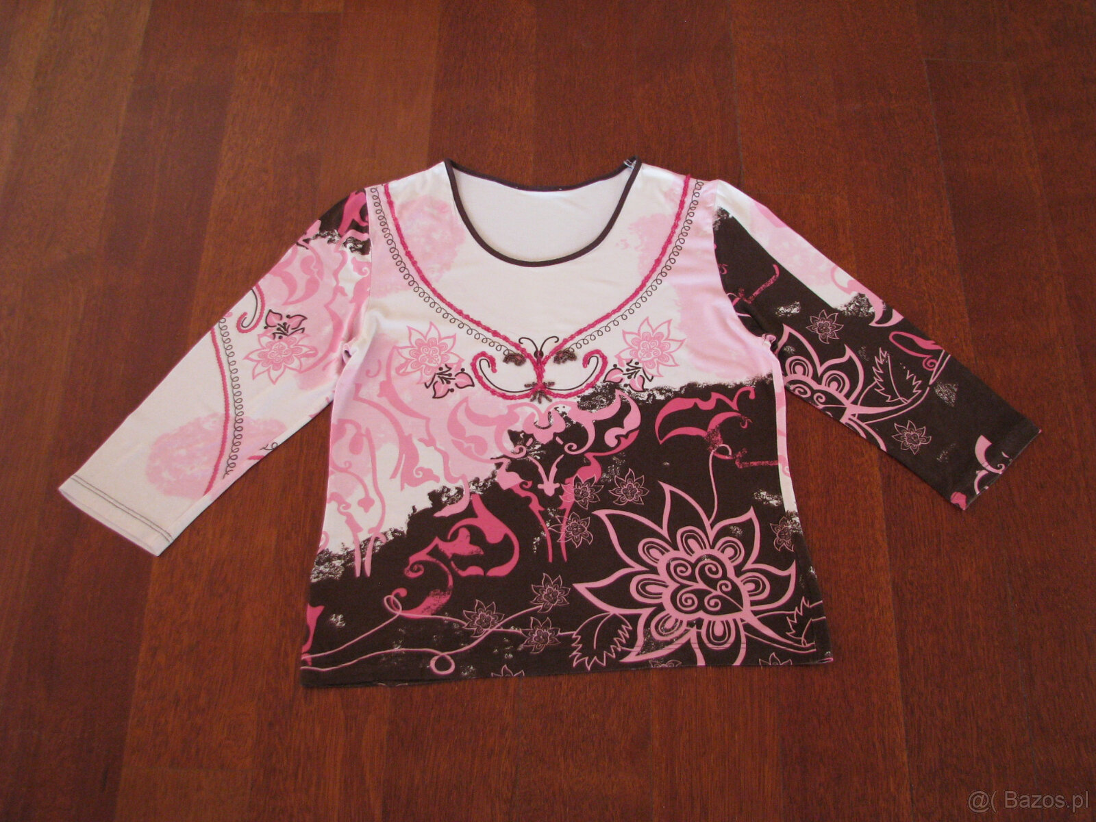 Koszulka damska, bluzka z rękawem 3/4, rozm. M / L cekiny, k - 5