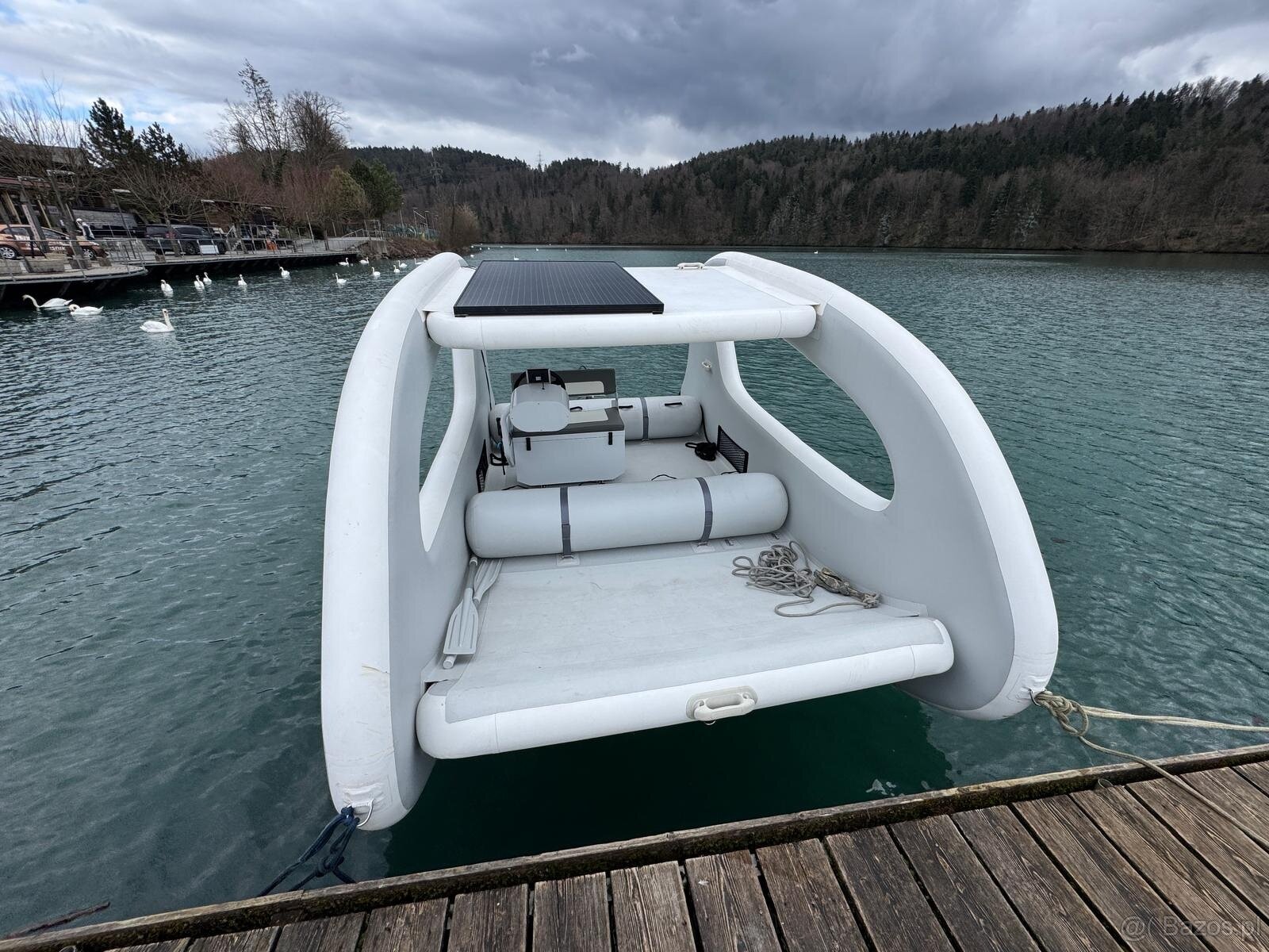 Składana łódź elektryczna Electricat 450 – dla 6 osób - 5