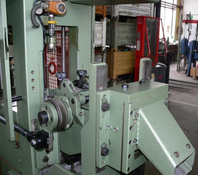 Prasa szybkobieżna BH/FS 15 - 5