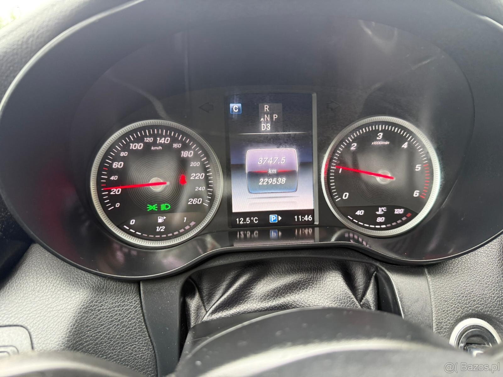 Mercedes-Benz 220 D 4MATIC - 5