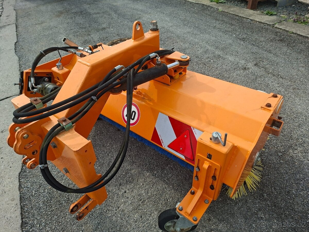 Przednia szczotka do ciągnika ZAR 14 - 5