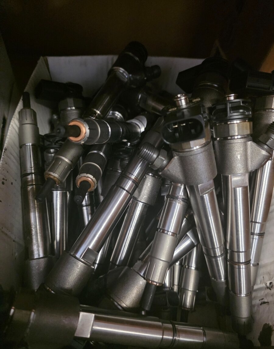 AUDI S6 3,0 TDI 059130278P - 5