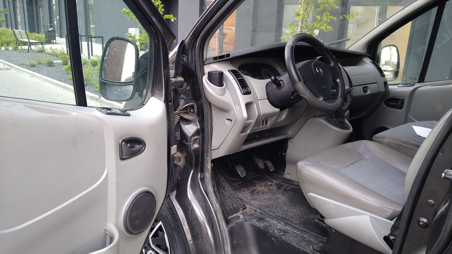 opel vivaro 2005r klima 6 osobowy 1.9 - 5