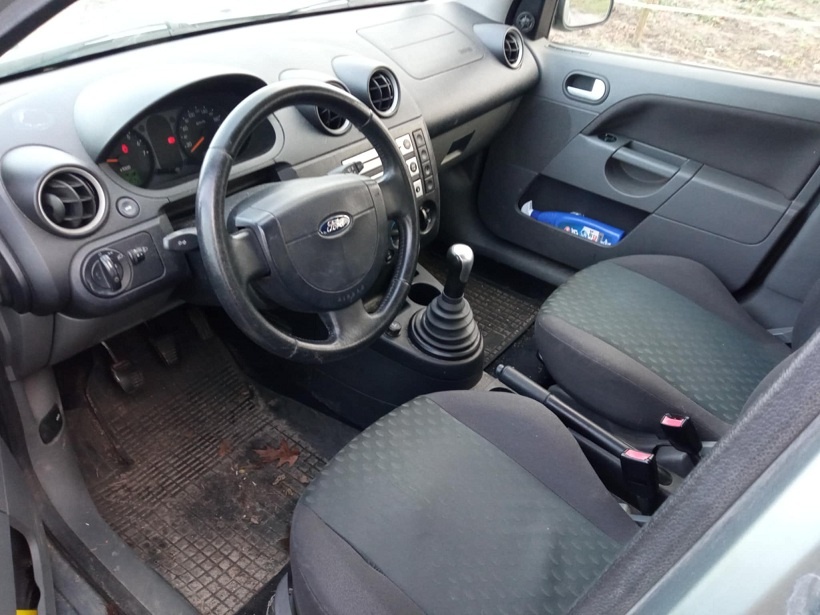 Ford Fiesta 1.6 101 KM OC i PT 06/2026 KLIMATYZACJA - 5