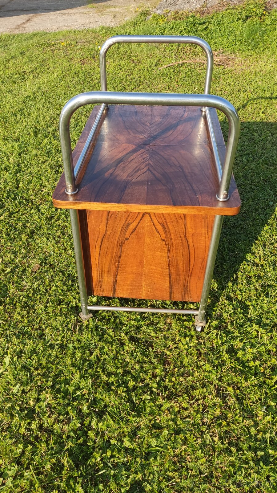 Chromový funkcionalistický servírovací stolek - 5