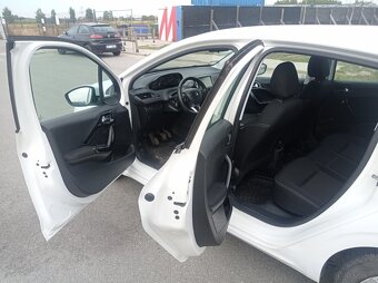 Sprzedam Peugeot 208 , 2016 , Salon Polska - 5