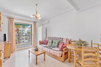 Na sprzedaż: Apartament 2-pokojowy z widokiem na basen - 5