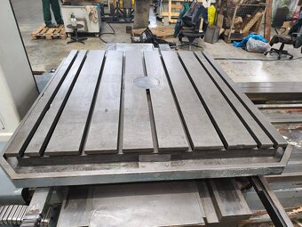 TOS Varnsdorf W 100 A -  Wytaczarka Stołowa - 5