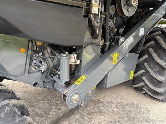 Claas Lexion 450 rok pro 2001 heder V660 lub V750. Silnik Me - 5