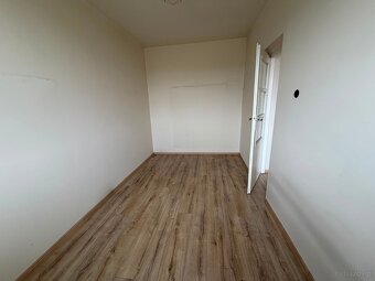Mieszkanie o pow. 50m2, II piętro, do remontu,ul.Górnośląska - 5