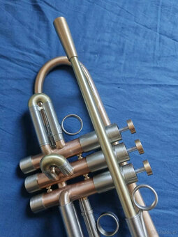 Trąbka Adams A4 GM Custom BL Heavy Gold Brass 040, stan SUPE - 5