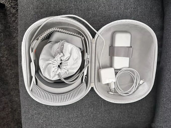 Apple Vision Pro 256 GB - 5