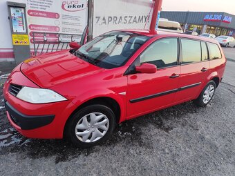Sprzedam samochód osobowy marki Renault Megane - 5