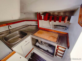 Jacht żaglowy kajutowy 9 m - 5