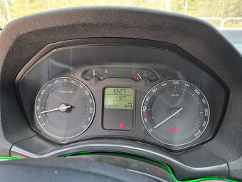Sprzedam auto Skoda Octavia 1,6 MPI - 5