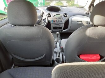 Toyota Yaris 1 - 5