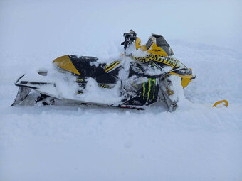 skuter śnieżny Ski-Doo RS 600 - 5