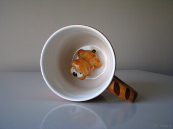 Urocze kubki w kropki z figurką delfina i pieska w środku 3D - 5