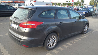ford focus 1.6 benzyna 2016r kombi - 5