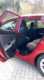 Kia ceed 1.4 hatchback - 5