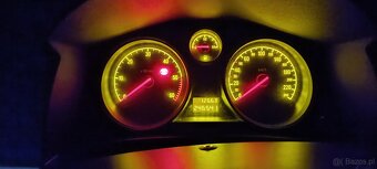 Opel Astra H 1.9 CDTI 120 KM Kombi - 5