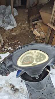 Sprzedam skuter zipp vapor stan techniczny dobry - 5